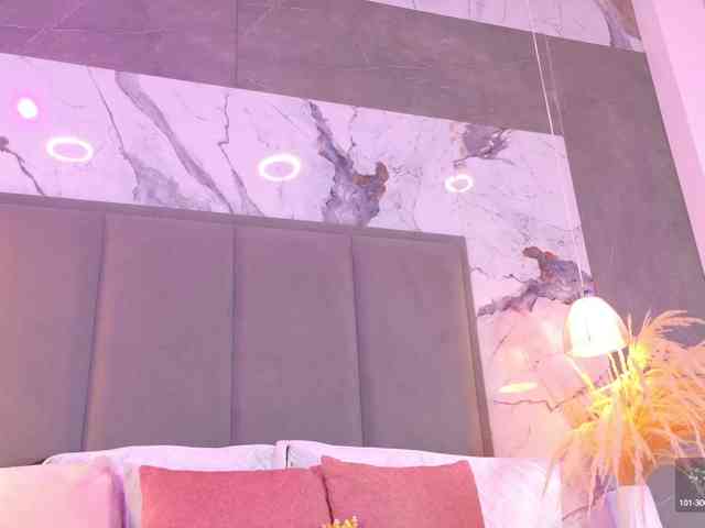 ZoeCamils webcam