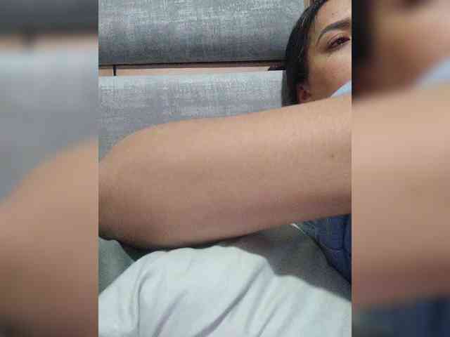 ZoeCamils webcam