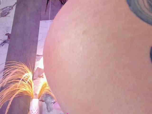 ZoeCamils webcam