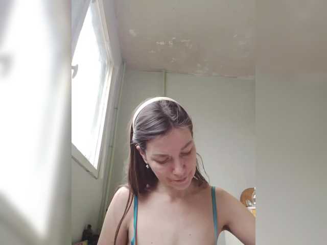 zvezda2511's BongaCams show and profile