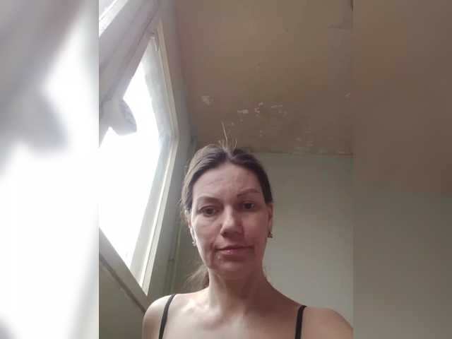 zvezda2511's BongaCams show and profile