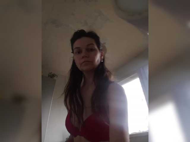 zvezda2511's BongaCams show and profile