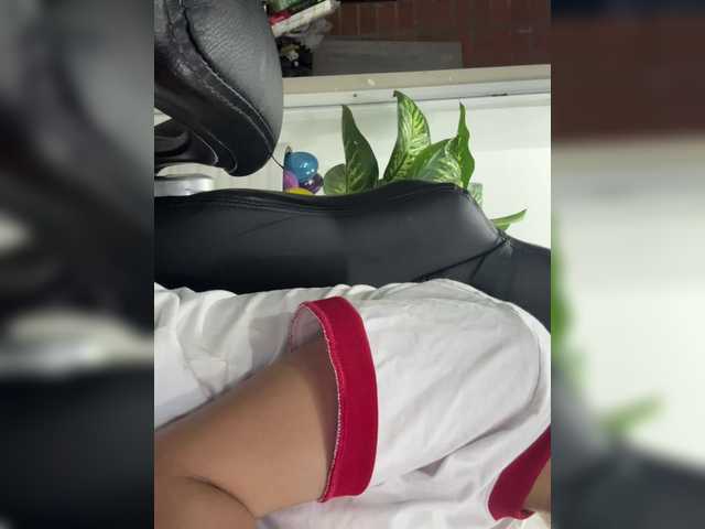 lucygirl-'s BongaCams show and profile