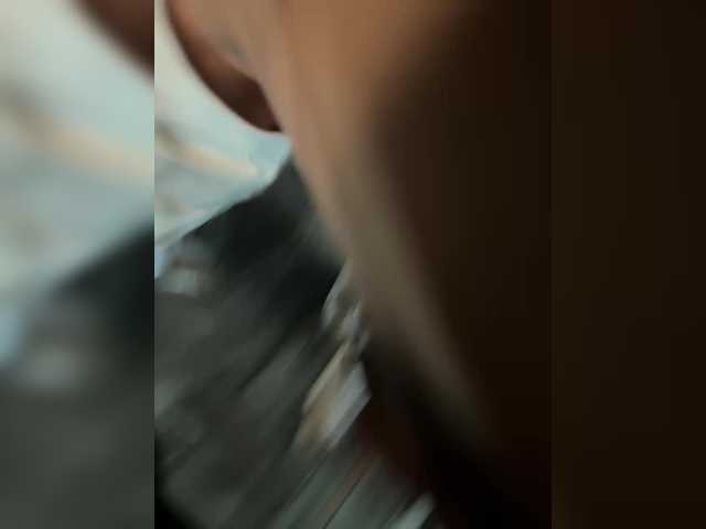 lucygirl- live cam profile