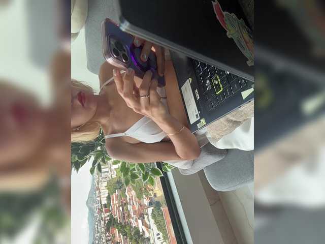 lucygirl-'s BongaCams show and profile