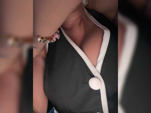  lucygirl- chat room