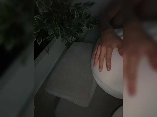 lucygirl-'s BongaCams show and profile
