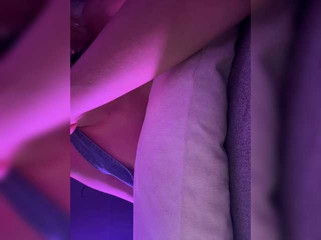 lucygirl-'s BongaCams show and profile