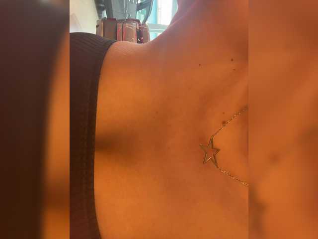 lucygirl-'s BongaCams show and profile