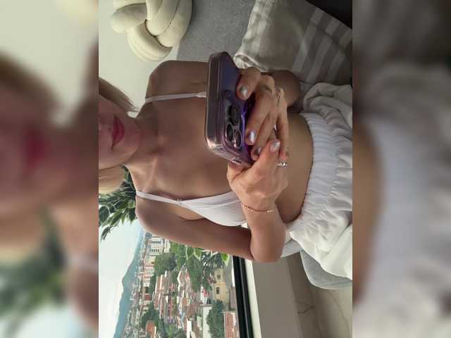 lucygirl-'s BongaCams show and profile