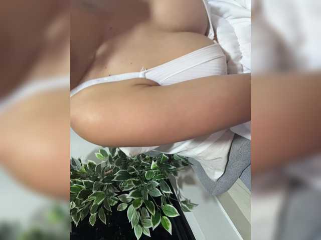 lucygirl-'s BongaCams show and profile