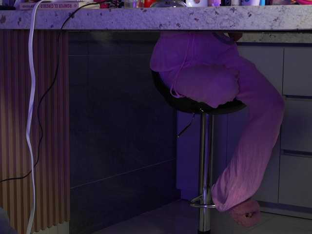 lucygirl-'s BongaCams show and profile