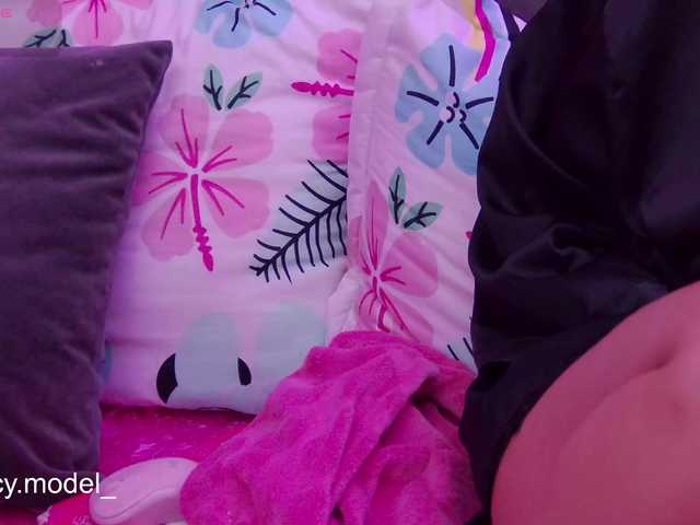  lucygirl- chat room