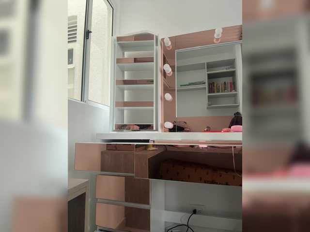 lucygirl-'s BongaCams show and profile