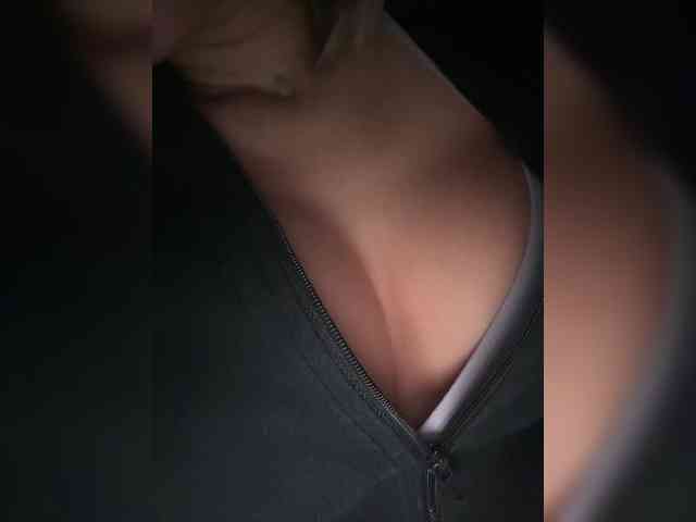 LucyRouse webcam
