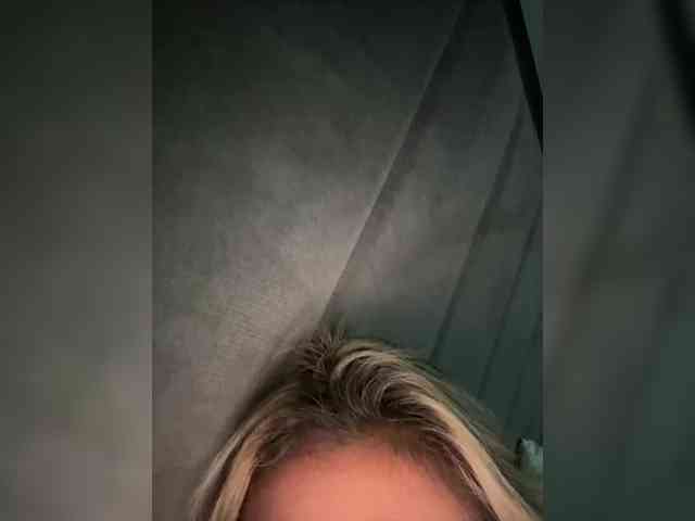 LucyRouse webcam