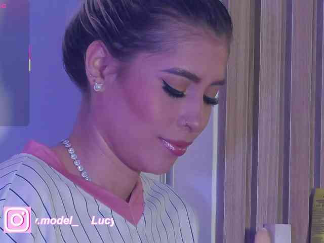 LucyRouse webcam