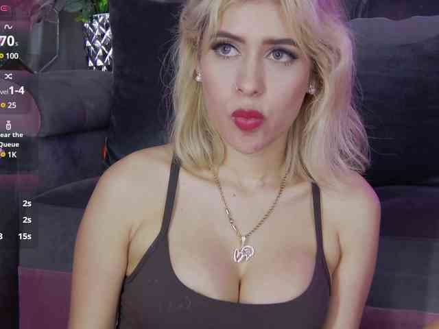 LucyRouse webcam
