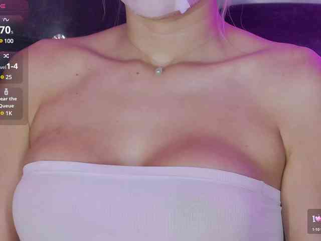 LucyRouse webcam
