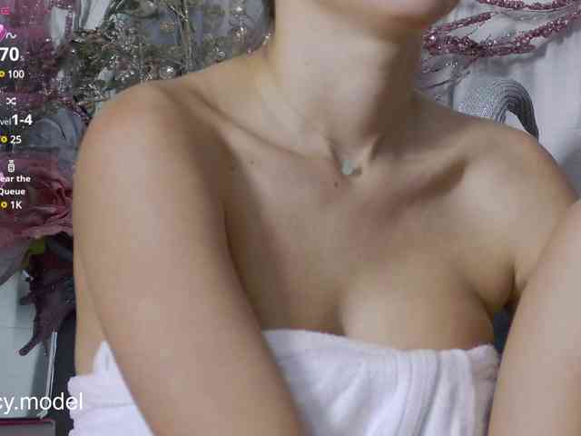 LucyRouse webcam