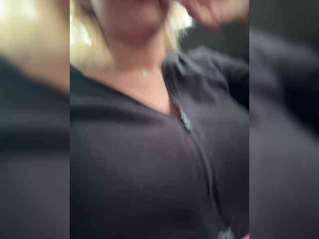 LucyRouse webcam