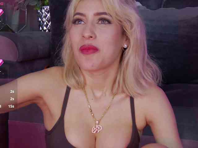 LucyRouse webcam