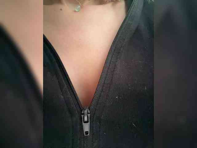 LucyRouse webcam