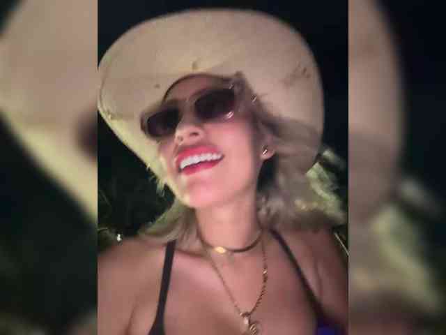 LucyRouse webcam
