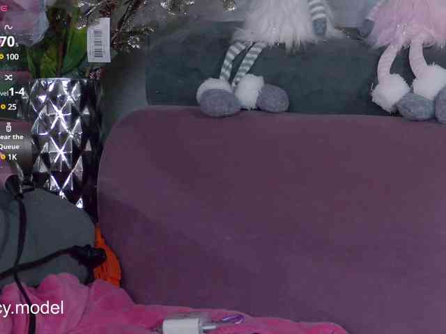 LucyRouse webcam