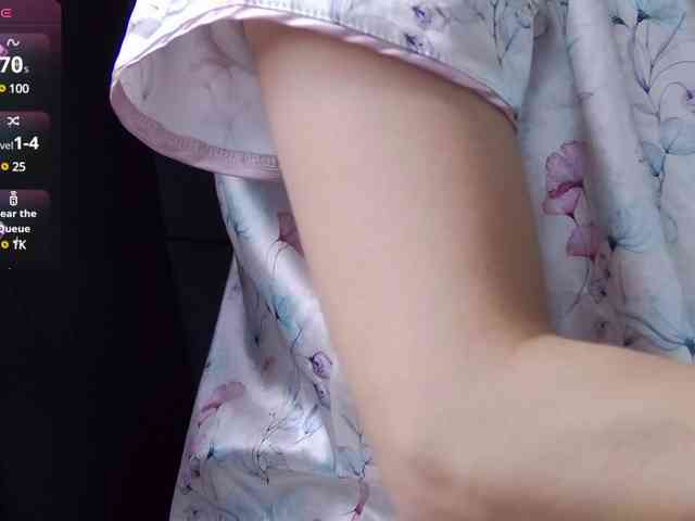 LucyRouse webcam