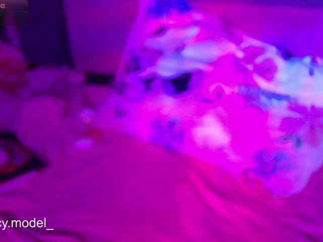 LucyRouse webcam