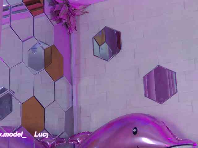 LucyRouse webcam