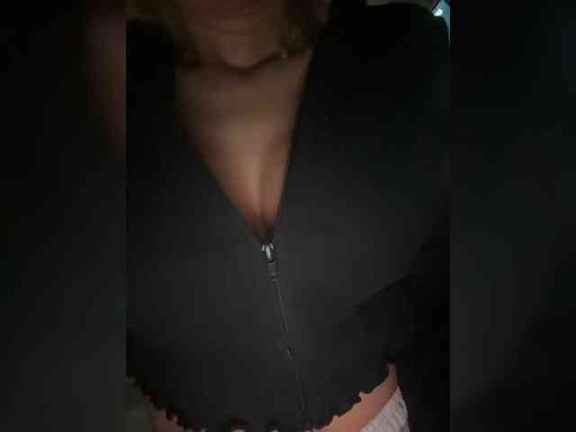 LucyRouse webcam