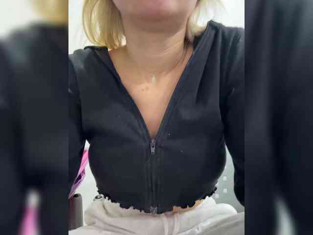LucyRouse webcam
