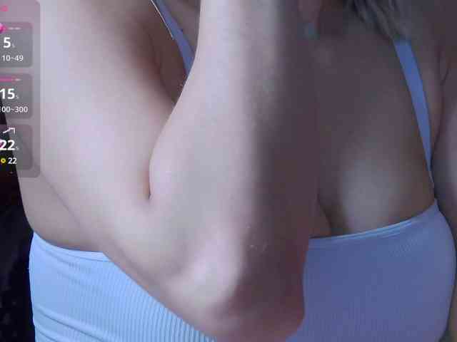 LucyRouse webcam