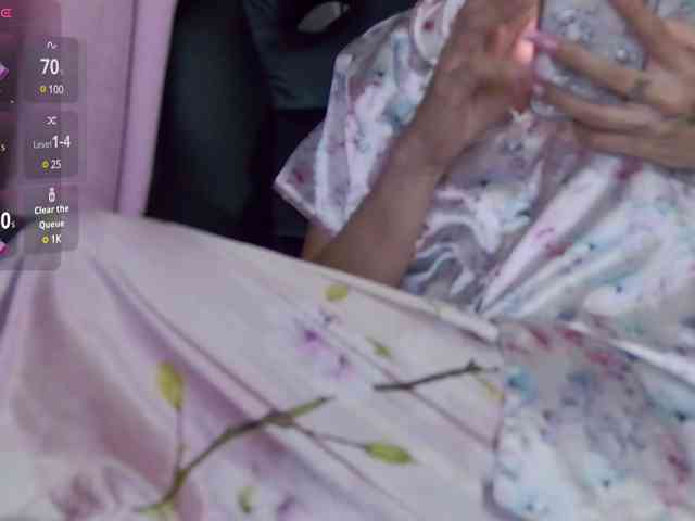 LucyRouse webcam