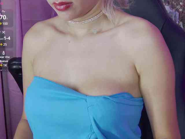 LucyRouse webcam