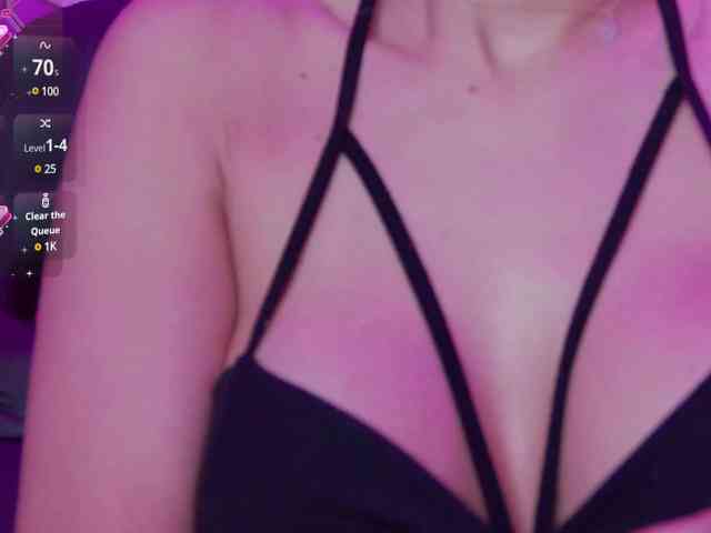 LucyRouse webcam