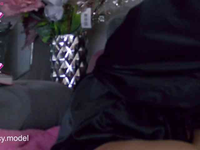 LucyRouse webcam