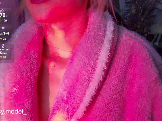LucyRouse webcam