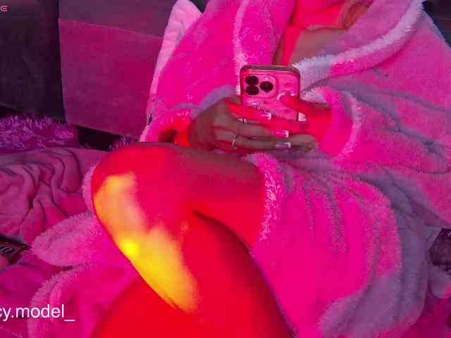 LucyRouse webcam