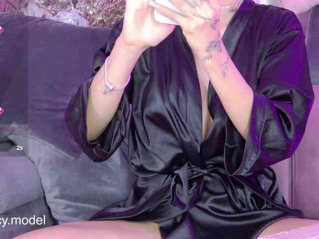 LucyRouse webcam