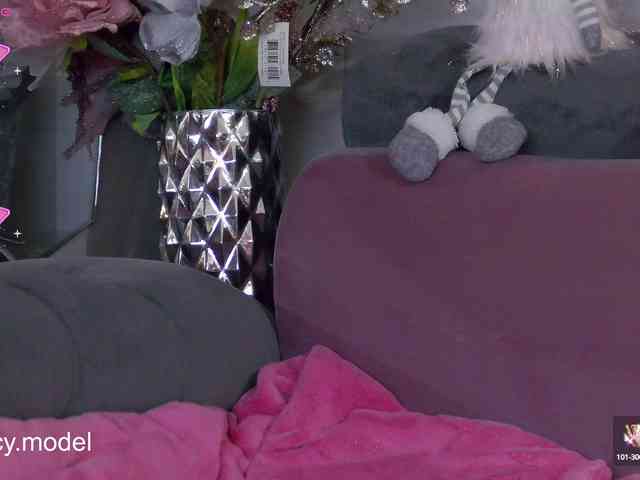 LucyRouse webcam
