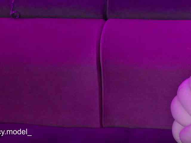LucyRouse webcam