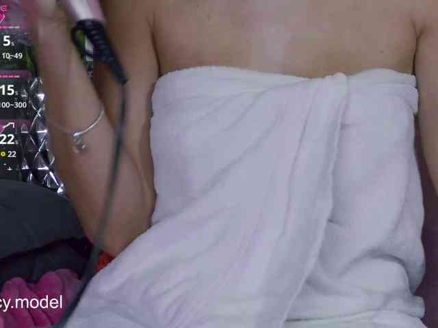 LucyRouse webcam