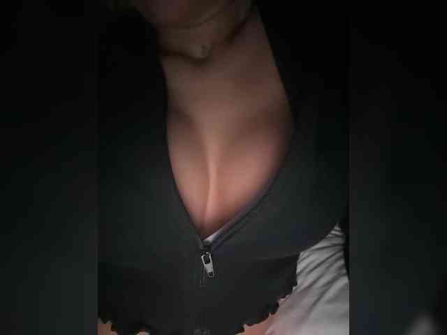 LucyRouse webcam