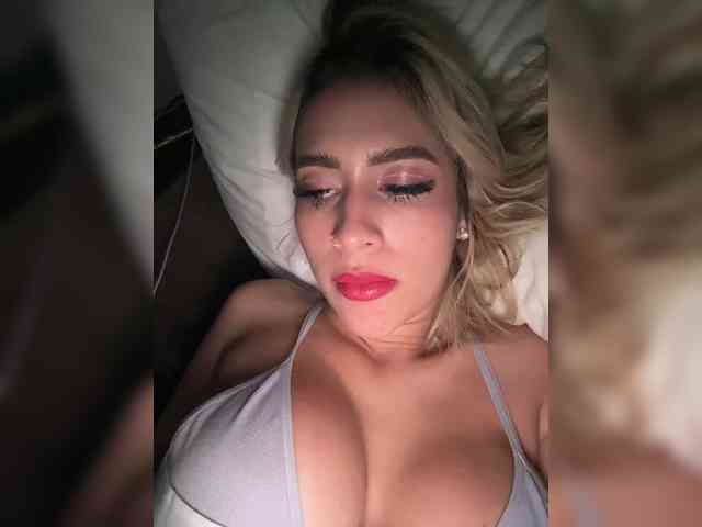 LucyRouse webcam
