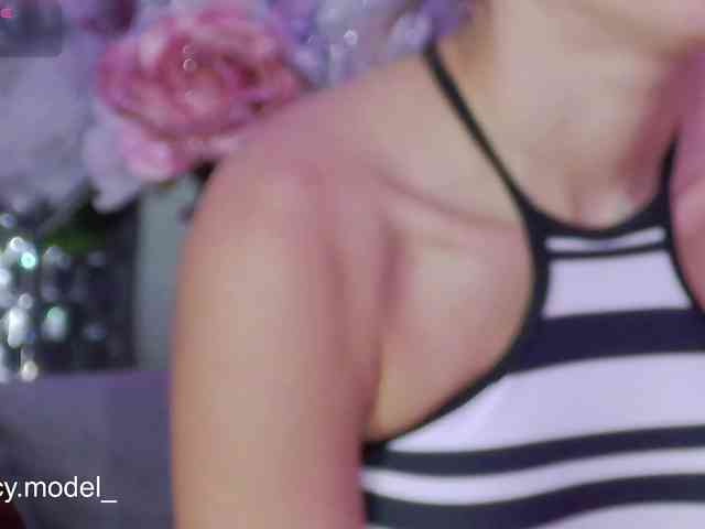 LucyRouse webcam