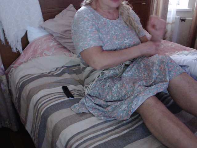 Try naked performer Marionaa Marionaa from BongaCams