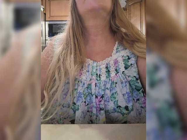 Marionaa's BongaCams show and profile